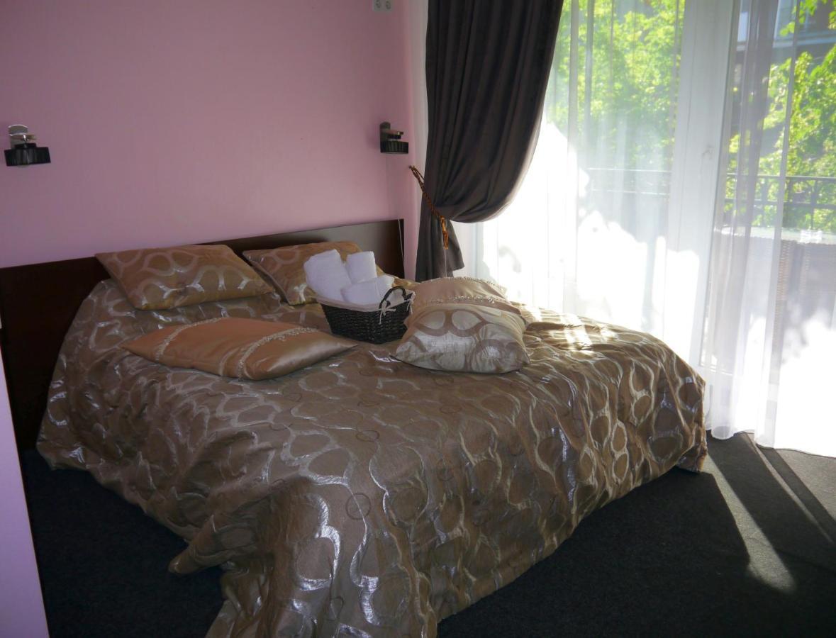 Kizhi Art Hotel ハルキウ エクステリア 写真