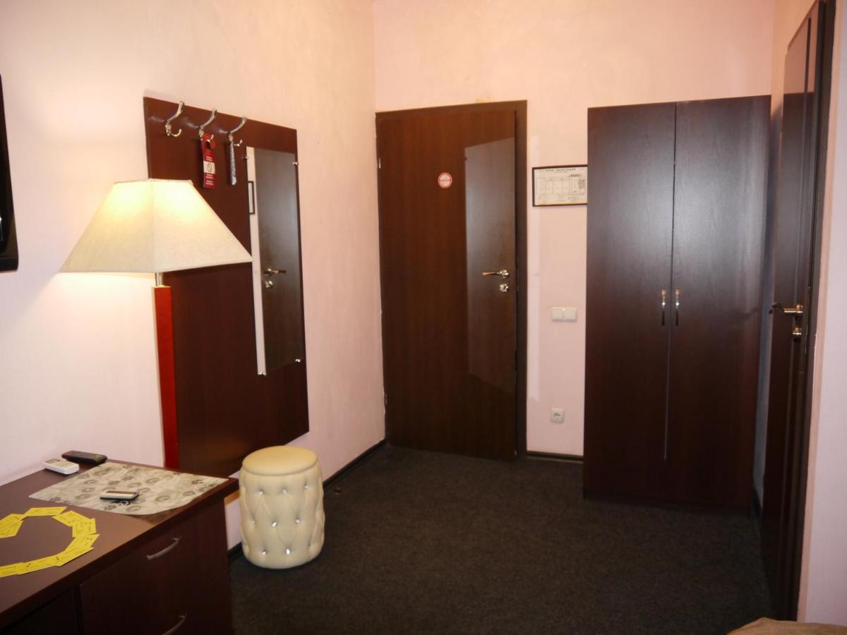 Kizhi Art Hotel ハルキウ エクステリア 写真