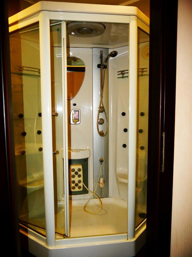 Kizhi Art Hotel ハルキウ エクステリア 写真
